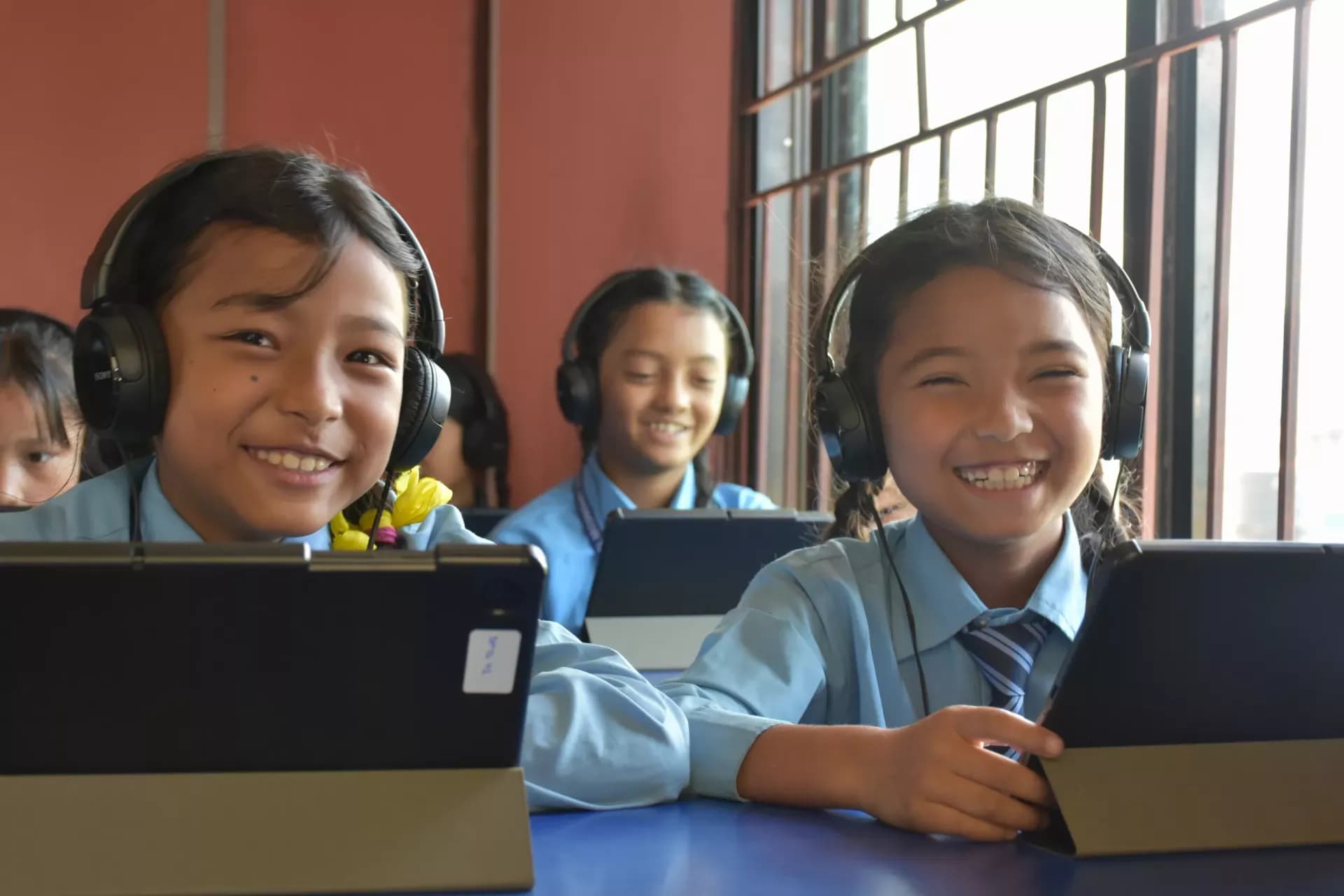 Government to Expand AI-Based Learning in Community Schools